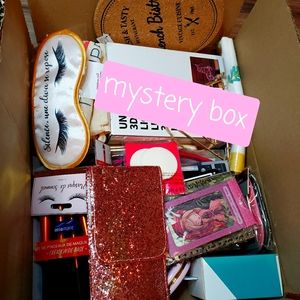 Mystery box - big value - 25 new items
